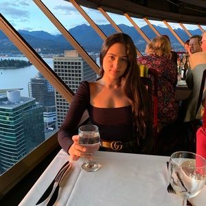 Meet your Posher, Andrea